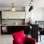 Modern Beachfront With Pool Равда